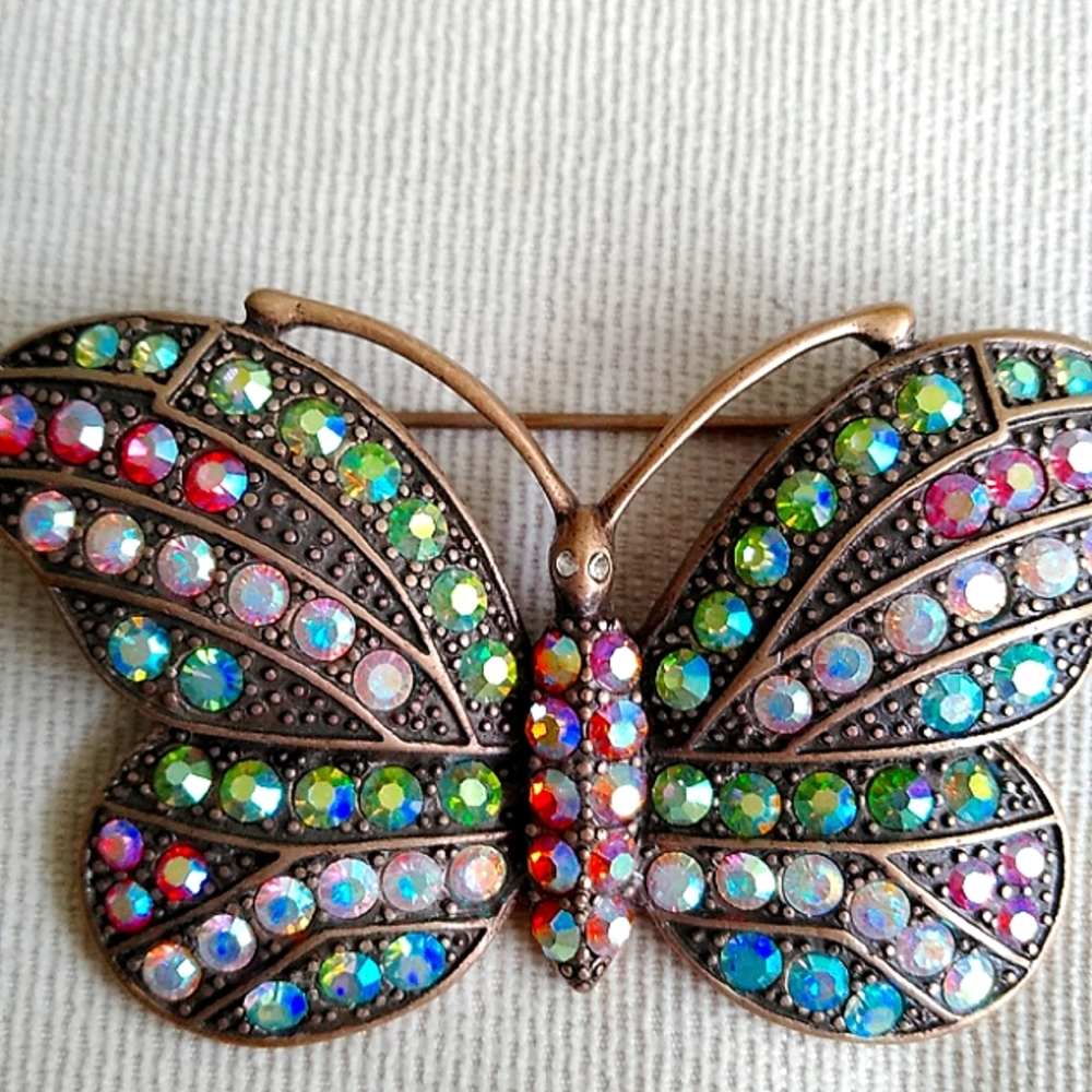 KIRKS FOLLY LARGE BUTTERFLY PIN